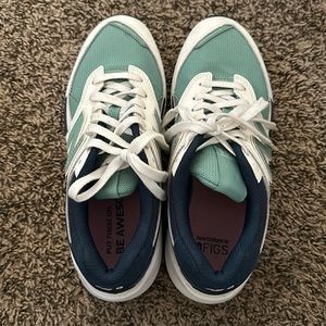 Figs new balance sneakers, size 7.5
